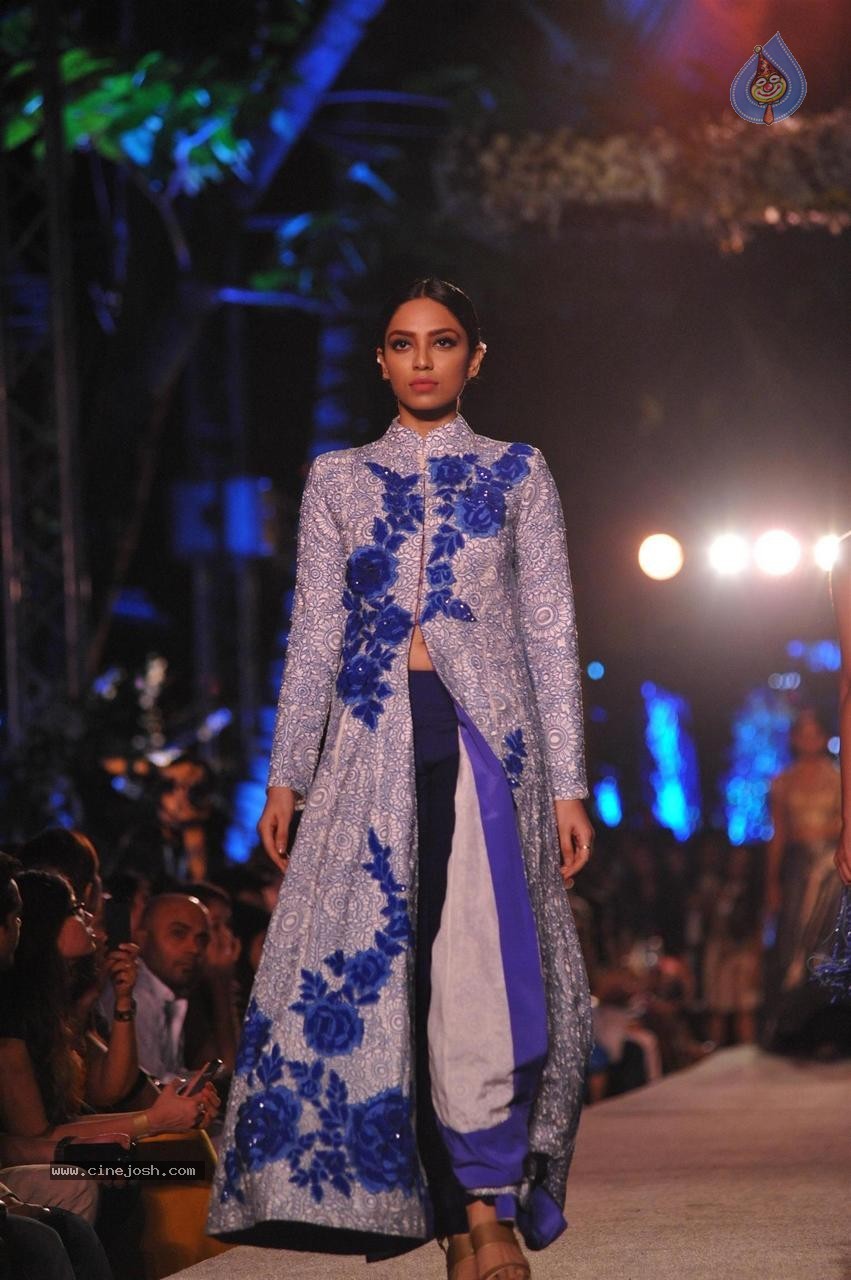 Bolly Celebs Walks the Ramp at LFW Summer Resort 2015 - 16 / 96 photos