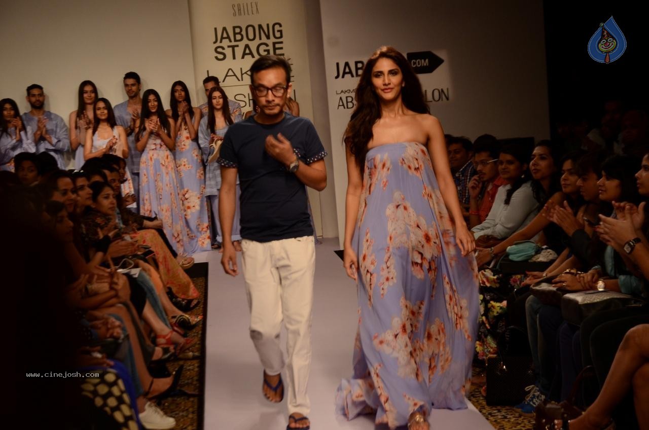 Bolly Celebs Walks the Ramp at LFW Summer Resort 2015 - 30 / 96 photos