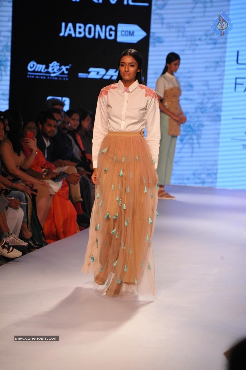Bolly Celebs Walks the Ramp at LFW Summer Resort 2015 - 76 / 96 photos