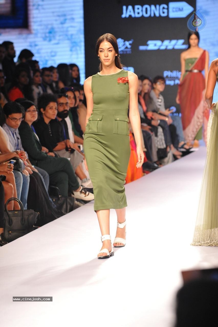 Bolly Celebs Walks the Ramp at LFW Summer Resort 2015 - 81 / 96 photos