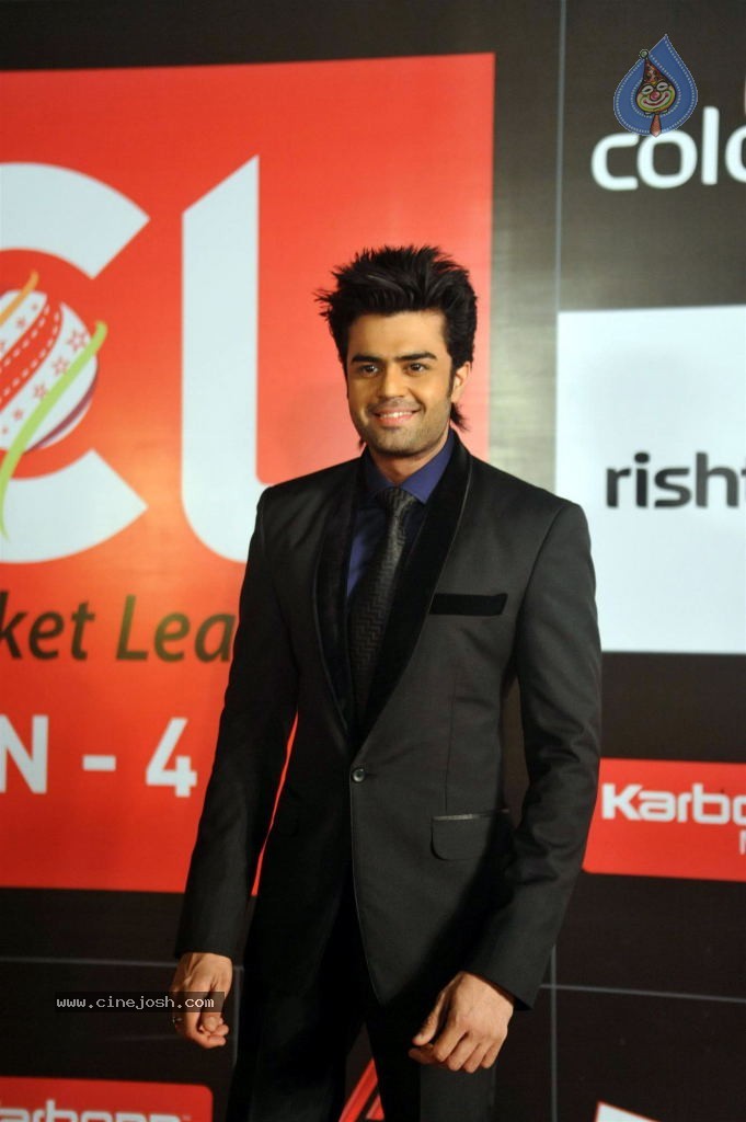 Bolly n South Celebs at CCL Season 4 Launch 01 - 27 / 150 photos