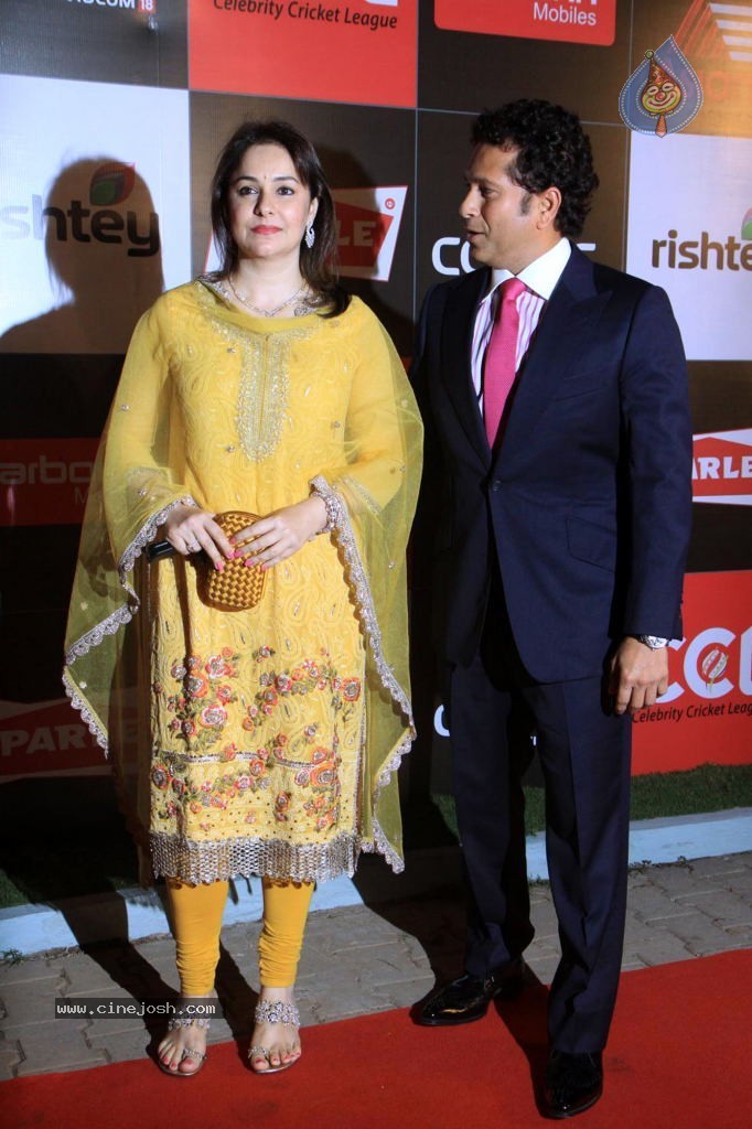 Bolly n South Celebs at CCL Season 4 Launch 01 - 127 / 150 photos