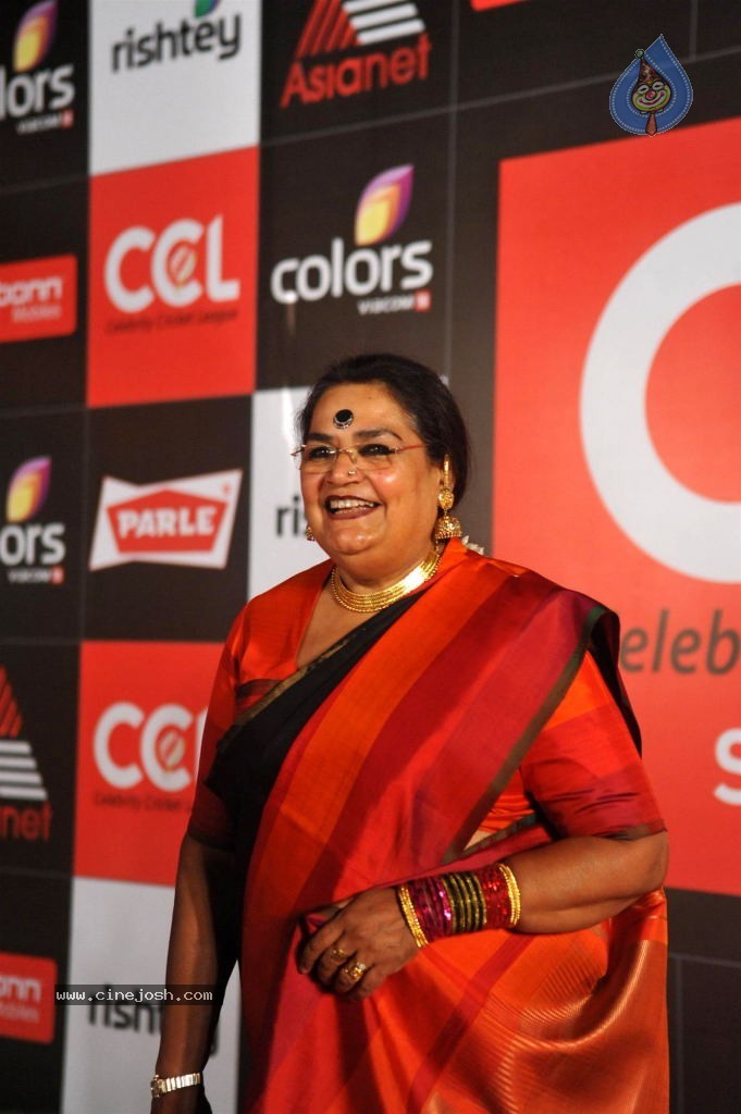 Bolly n South Celebs at CCL Season 4 Launch 01 - 139 / 150 photos