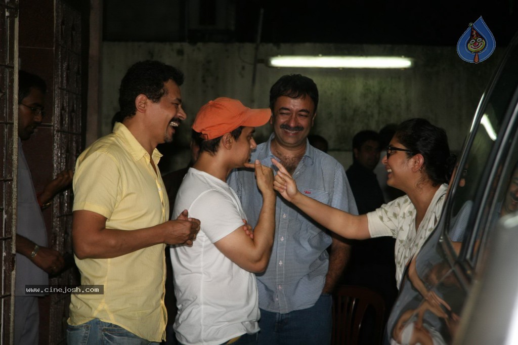 Bolly Stars at Peepli Live Special Show - 22 / 45 photos
