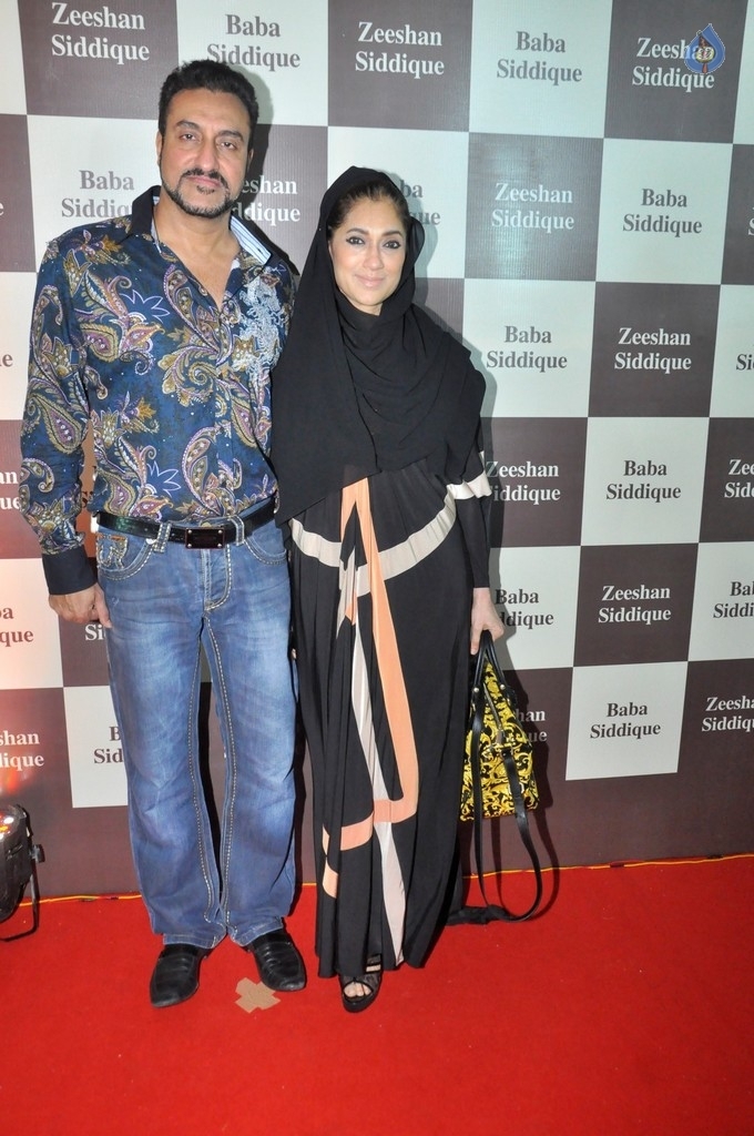 Bollywood Celebrities At Baba Siddique Iftar Party - 7 / 78 photos