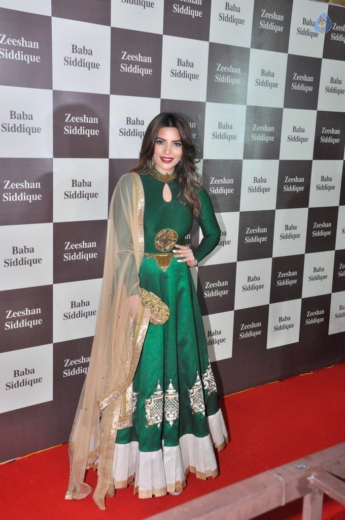 Bollywood Celebrities At Baba Siddique Iftar Party - 63 / 78 photos