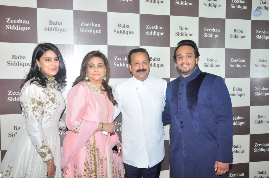 Bollywood Celebrities At Baba Siddique Iftar Party - 73 / 78 photos