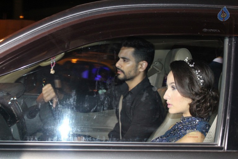 Bollywood Celebrities at Filmfare Awards 2017 - 5 / 49 photos
