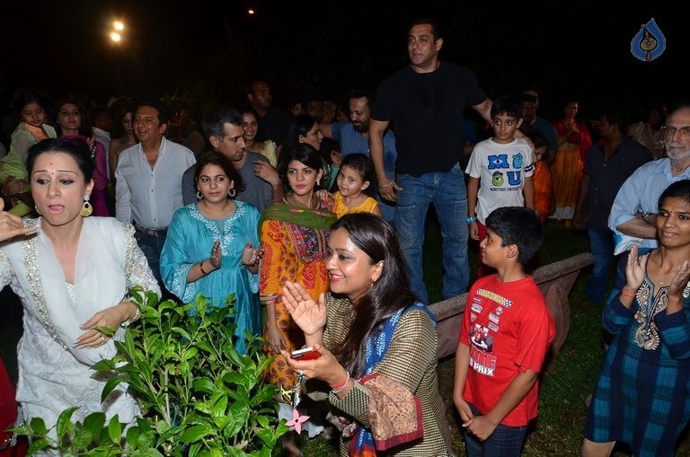 Bollywood Celebrities at Ganpati Visarjan - 11 / 48 photos