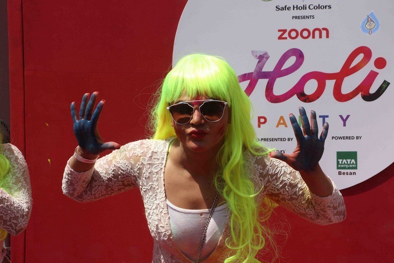 Bollywood Celebrities at Holi Celebrations - 53 / 84 photos