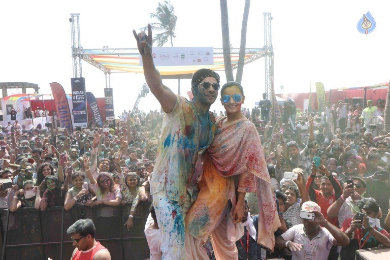 Bollywood Celebrities at Holi Celebrations - 73 / 84 photos