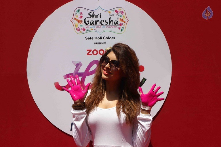Bollywood Celebrities at Holi Celebrations - 74 / 84 photos
