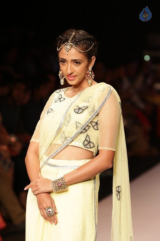Bollywood Celebrities at IIJW 2015 Fashion Show 1 - 61 / 81 photos