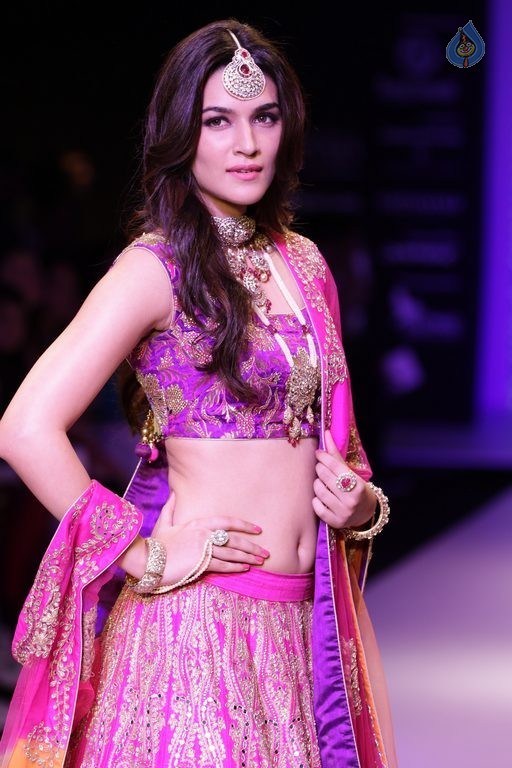 Bollywood Celebrities at IIJW 2015 Fashion Show 1 - 80 / 81 photos