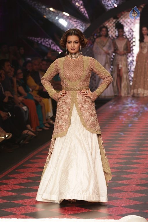 Bollywood Celebrities at IIJW 2015 Fashion Show 2 - 83 / 83 photos