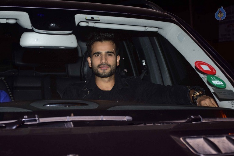 Bollywood Celebrities at Karan Johar Party - 35 / 52 photos