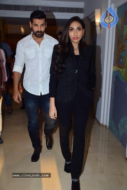 Bollywood Celebrities at Rashtriya Swachhta Diwas - 13 / 35 photos