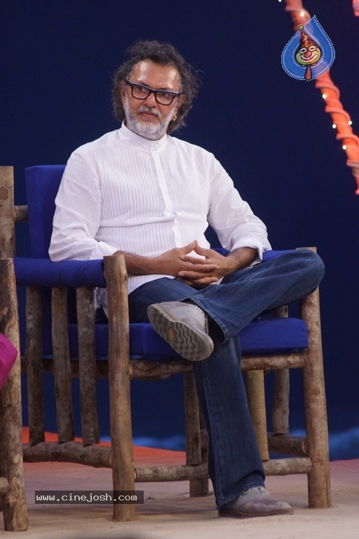 Bollywood Celebrities at Rashtriya Swachhta Diwas - 30 / 35 photos