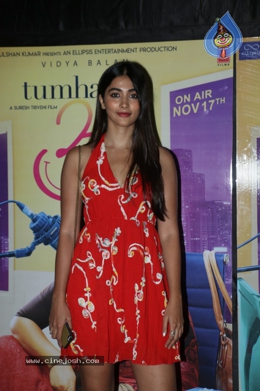 Bollywood Celebrities At Tumhari Sulu Special Screening - 2 / 15 photos