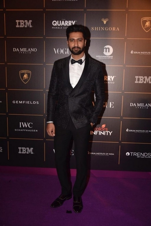 Bollywood Celebrities at Vogue Awards  - 17 / 54 photos