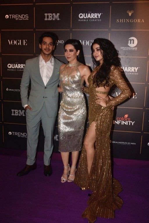 Bollywood Celebrities at Vogue Awards  - 26 / 54 photos