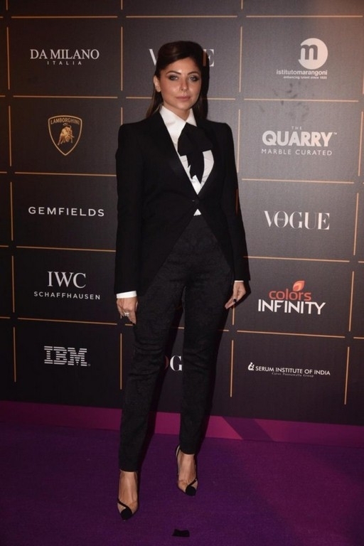 Bollywood Celebrities at Vogue Awards  - 35 / 54 photos