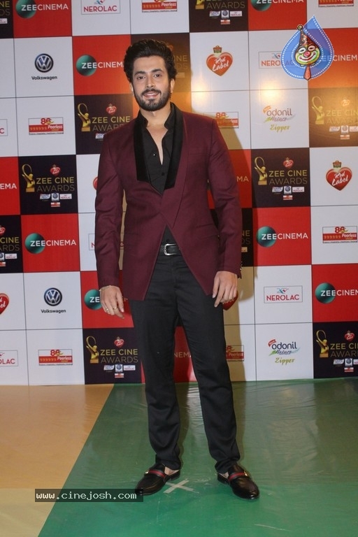Bollywood Celebrities at Zee Cine Awards 2018 Set 1 - 48 / 63 photos