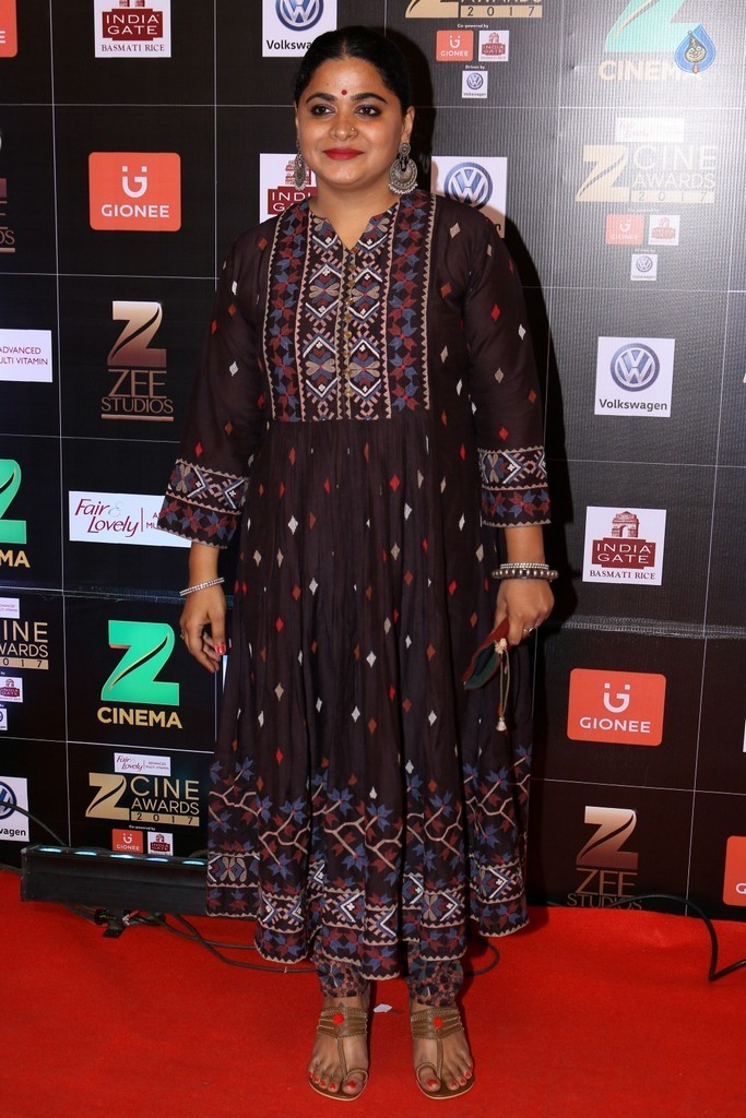 Bollywood Celebrities at Zee Cine Awards Red Carpet - 15 / 92 photos