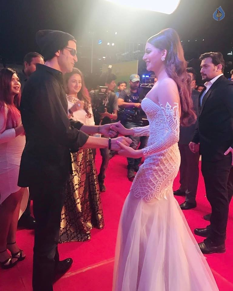 Bollywood Celebrities at Zee Cine Awards Red Carpet - 54 / 92 photos