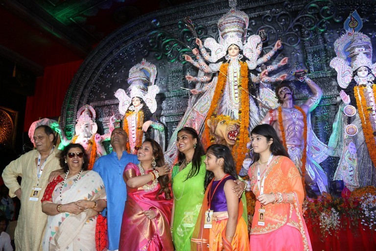 Bollywood Celebrities Attend Durga Pooja - 15 / 41 photos