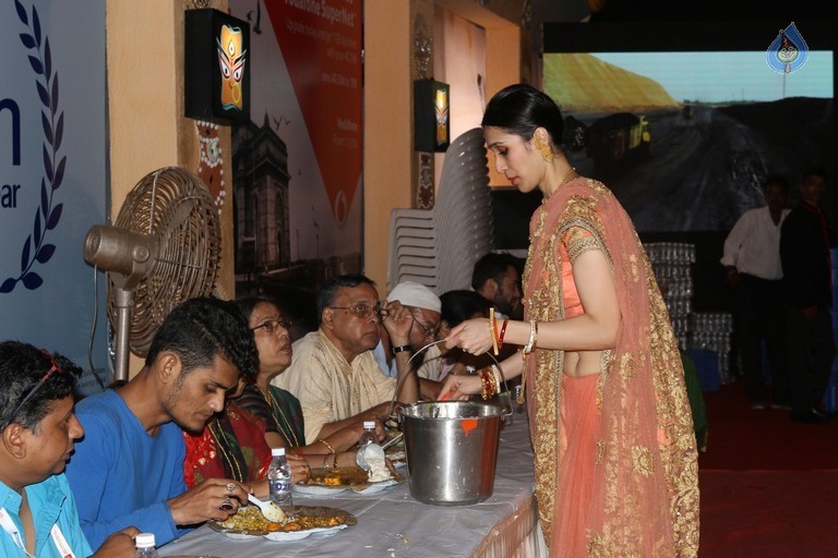 Bollywood Celebrities Attend Durga Pooja - 33 / 41 photos