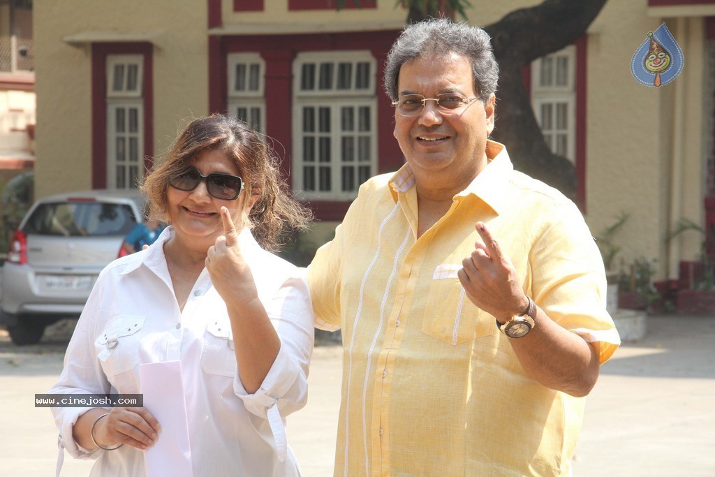 Bollywood Celebrities Cast Their Votes - 73 / 121 photos