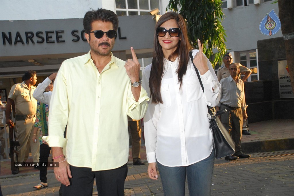 Bollywood Celebrities Cast Their Votes - 86 / 121 photos