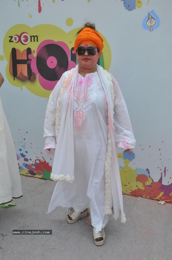 Bollywood Celebrities Celebrates Holi - 6 / 178 photos