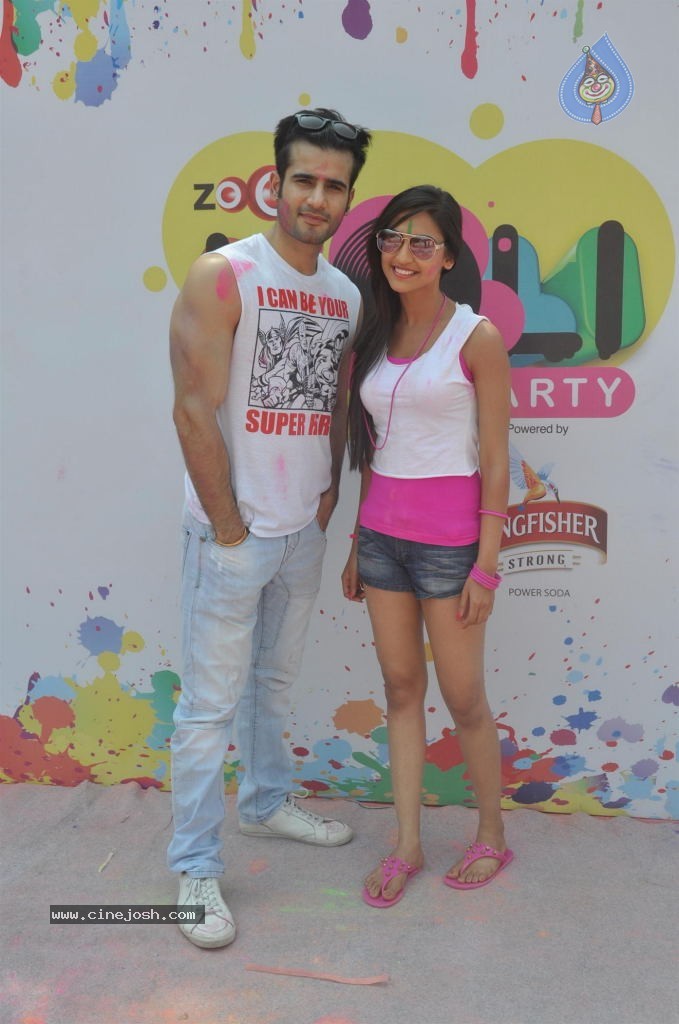 Bollywood Celebrities Celebrates Holi - 17 / 178 photos