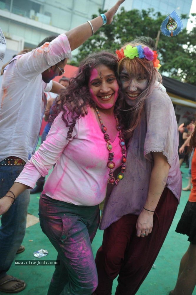 bollywood holi party hot 2025