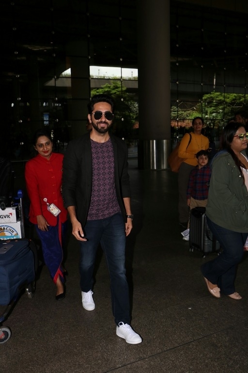 Bollywood Celebrities Spotted at Airport  - 2 / 9 photos
