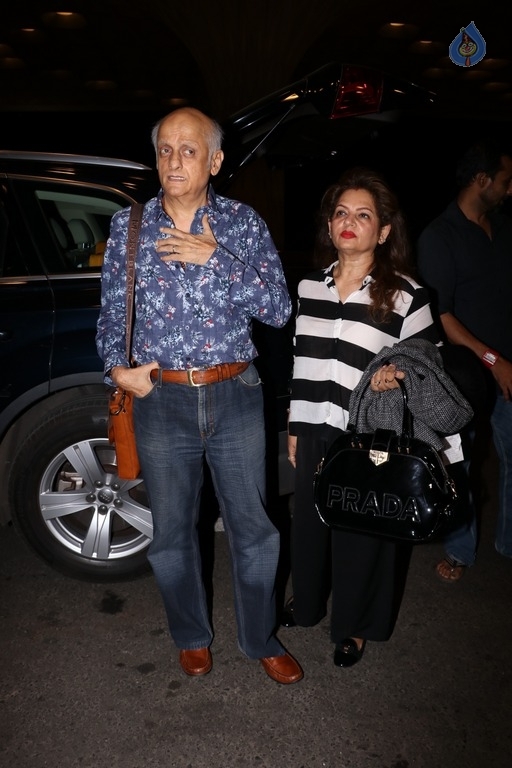 Bollywood Celebrities Spotted at Airport - 61 / 63 photos
