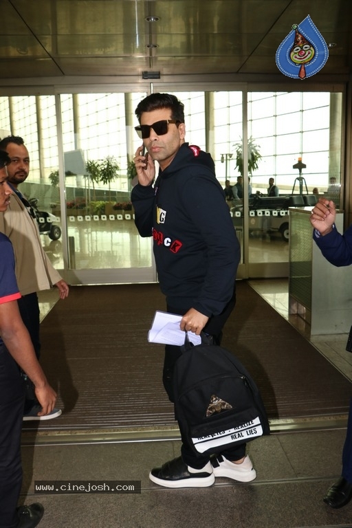 Bollywood Celebrities Spotted at Airport Photos - 9 / 15 photos