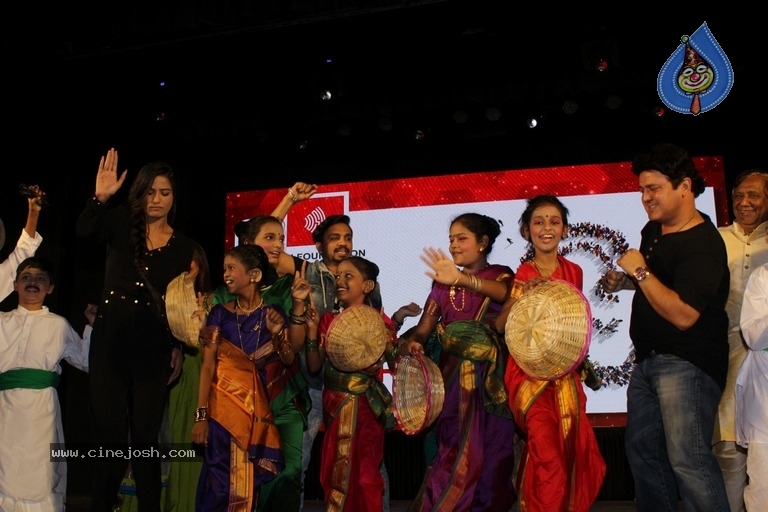 Bollywood Celebs At Inter School Dance Competition - 10 / 15 photos