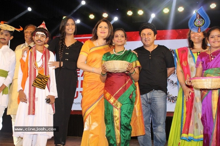 Bollywood Celebs At Inter School Dance Competition - 15 / 15 photos