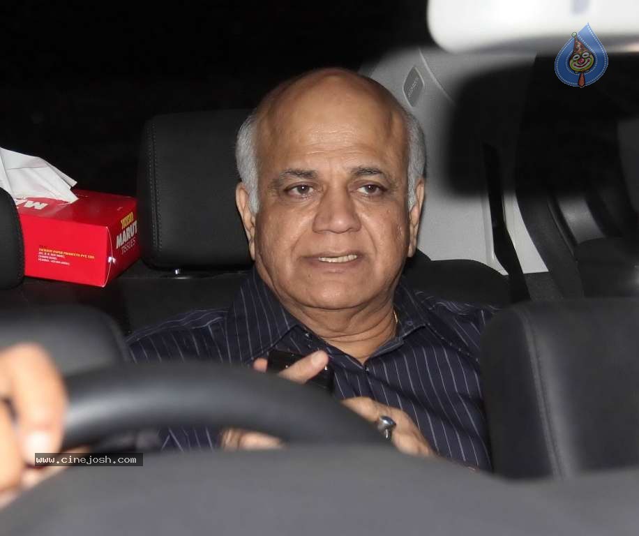 Celebs at Shilpa Shetty Birthday Party  - 13 / 80 photos