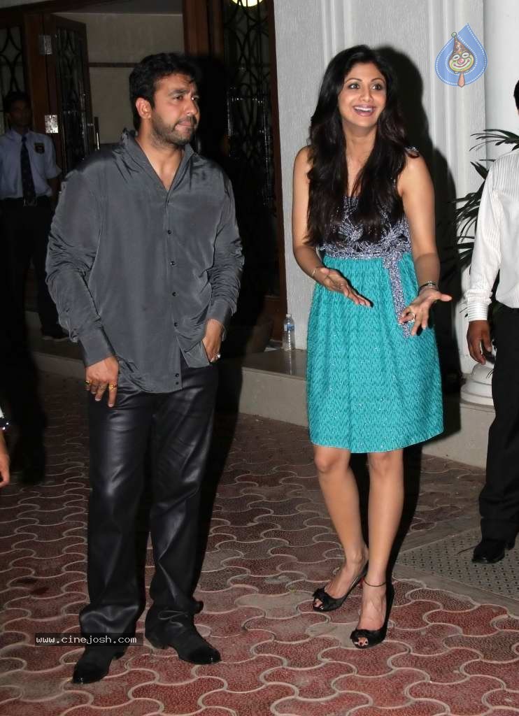 Celebs at Shilpa Shetty Birthday Party  - 23 / 80 photos
