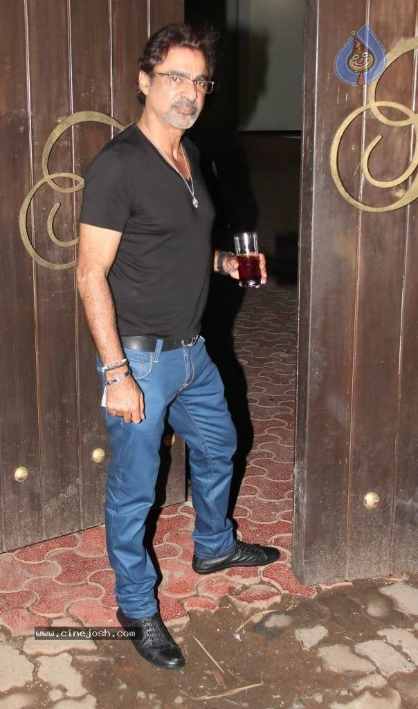 Celebs at Shilpa Shetty Birthday Party  - 27 / 80 photos