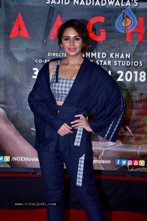 Bollywood Celebs At Special Screening Of Baaghi 2 - 34 / 38 photos