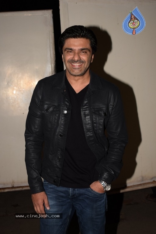 Bollywood Celebs At The Screening Of The Taste Case - 7 / 12 photos