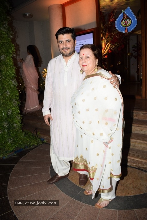 Bollywood Celebs Attend Saudamini Mattu Wedding Reception - 26 / 51 photos