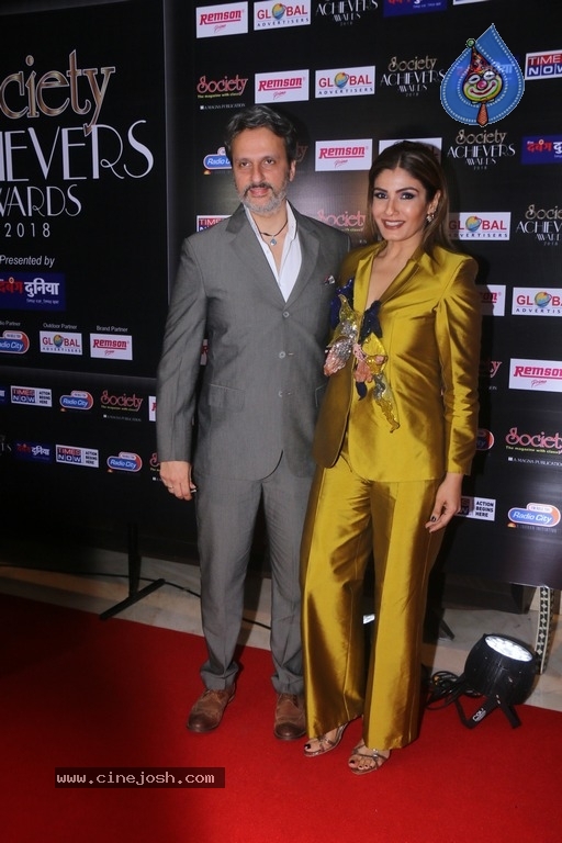 Bollywood Celebs Attend Society Achievers Awards 2018 - 7 / 20 photos
