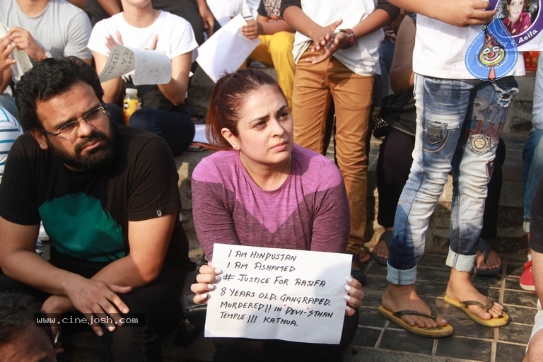 Bollywood Celebs Attend The Protest March - 6 / 21 photos