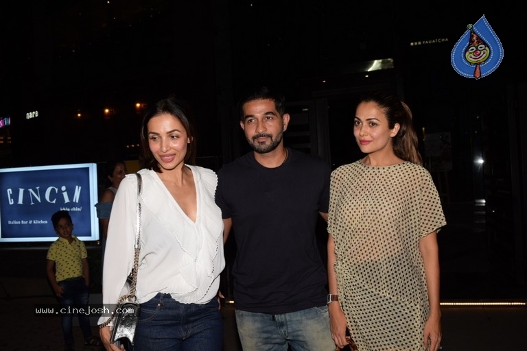 Bollywood Celebs Spotted At Yauatcha BKC - 2 / 12 photos